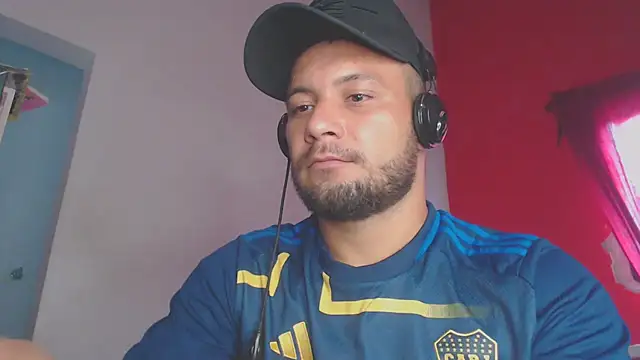 Snapshot of body_x29 chatting on January 30, 2025, 12:37 pm body x29 online show from January 30, 2025, 12:37 pm