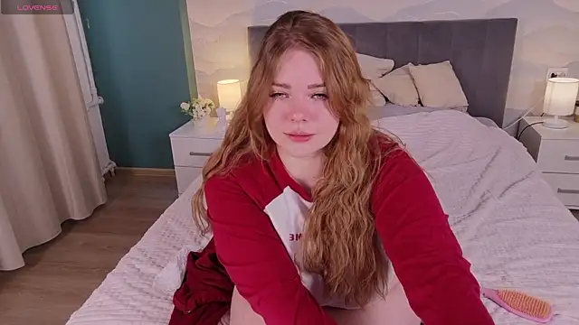 Tori cat online show from April 16, 2026, 3:13 pm