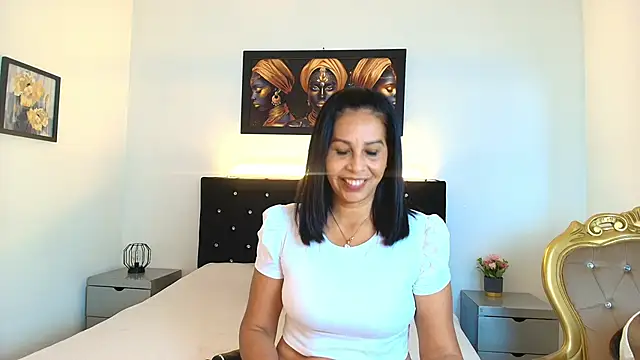 Shanon mature online show from April 20, 2026, 7:48 pm