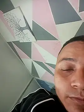 Dilanaz online show from April 19, 2026, 3:11 pm