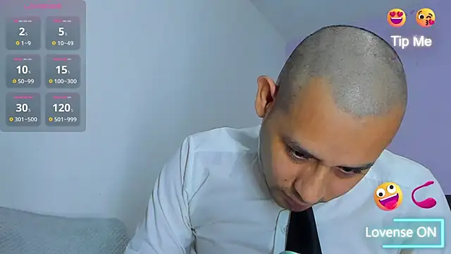 jhonyalzate2 online show from December 21, 2024, 2:52 am