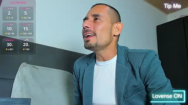 jhonyalzate2 online show from March 14, 2026, 6:52 am