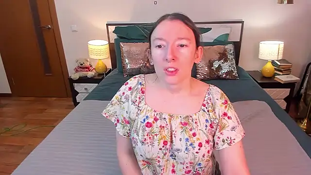 CatherineWalls online show from February 16, 2026, 4:08 am