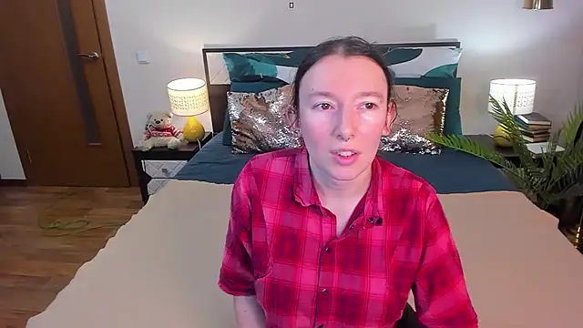 CatherineWalls online show from February 20, 2026, 6:26 am