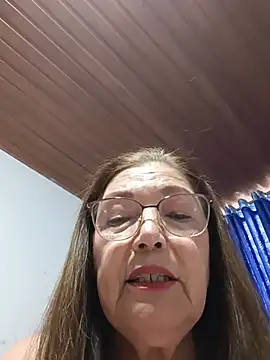 Snapshot of Vicky_Rosse chatting on July 16, 2026, 7:20 pm Vicky Rosse online show from July 16, 2026, 7:20 pm