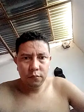 Lachuchaenlacara1988 online show from April 20, 2026, 1:58 pm