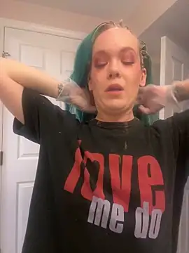 thetinyblue online show from March 6, 2025, 8:59 pm