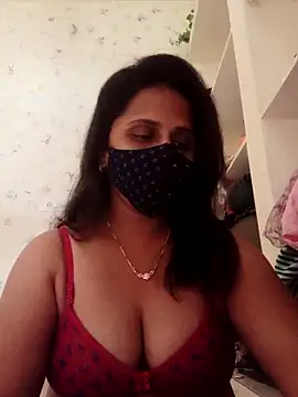 Snapshot of Indiantina chatting on January 3, 2025, 9:15 am Indiantina online show from January 3, 2025, 9:15 am