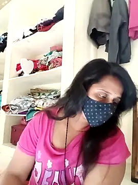 Indiantina online show from November 9, 2025, 7:28 am