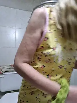 1Sweetnina online show from December 4, 2025, 12:42 am