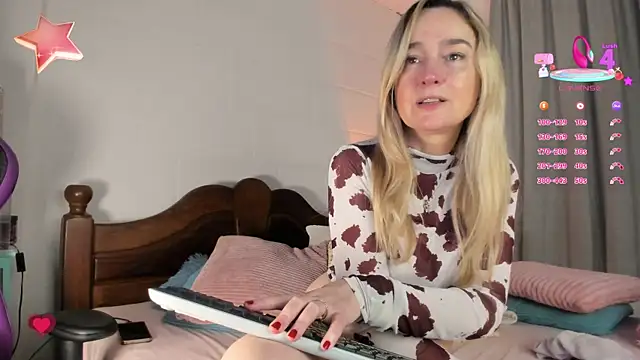 1Sweetnina online show from July 22, 2026, 9:28 pm