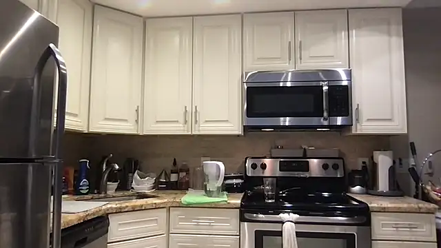 BigGuyMuscle online show from November 14, 2025, 5:33 pm