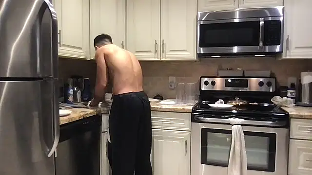 BigGuyMuscle online show from November 29, 2025, 12:02 am