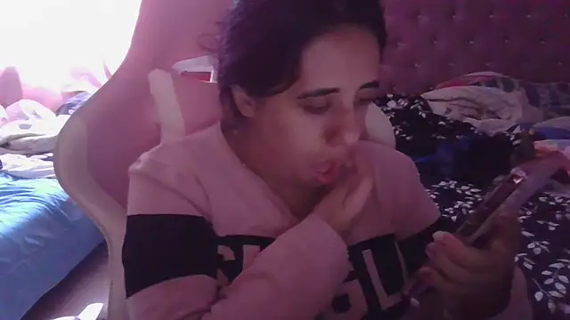 annarose19 online show from March 3, 2025, 10:42 pm