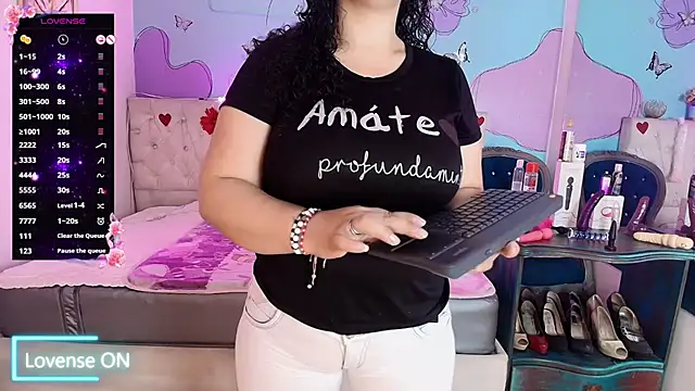 Zaly mature online show from April 11, 2026, 12:04 am