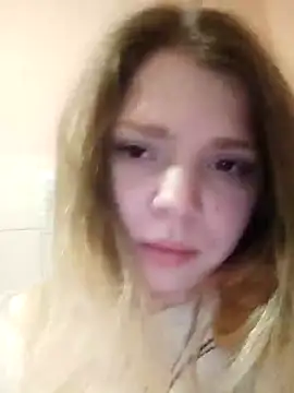 Zuli Kiska online show from December 10, 2024, 8:49 pm