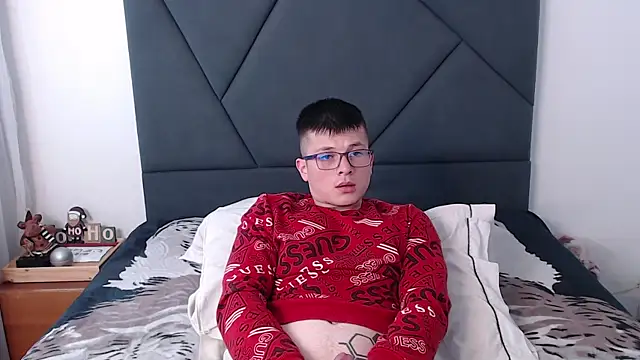 MathewCollin online show from February 1, 2025, 4:33 pm