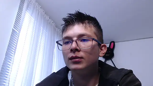 MathewCollin online show from March 8, 2025, 8:35 pm