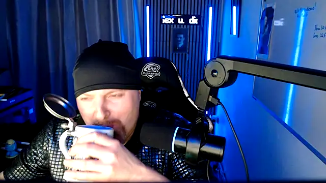 DerPornoPete online show from April 26, 2026, 12:08 am