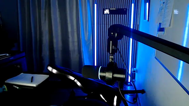 DerPornoPete online show from May 13, 2026, 11:00 pm