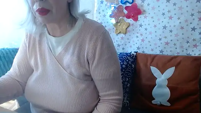 QueenLana online show from February 11, 2026, 9:58 am