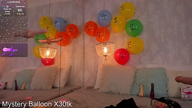 danaythamara1 online show from September 28, 2025, 8:36 pm