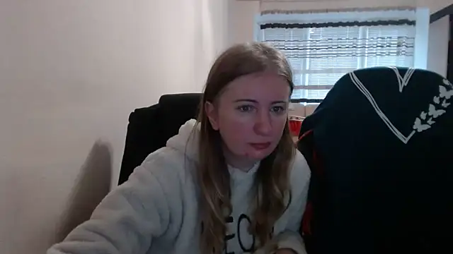 PeterAndJen online show from November 9, 2025, 8:01 am