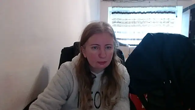 Snapshot of PeterAndJen chatting on January 18, 2026, 7:56 am PeterAndJen online show from January 18, 2026, 7:56 am