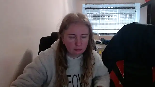 Snapshot of PeterAndJen chatting on February 15, 2026, 7:51 am PeterAndJen online show from February 15, 2026, 7:51 am