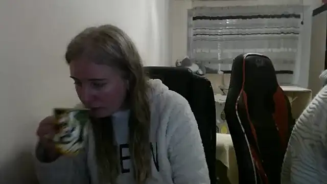 Snapshot of PeterAndJen chatting on February 16, 2026, 8:27 pm PeterAndJen online show from February 16, 2026, 8:27 pm