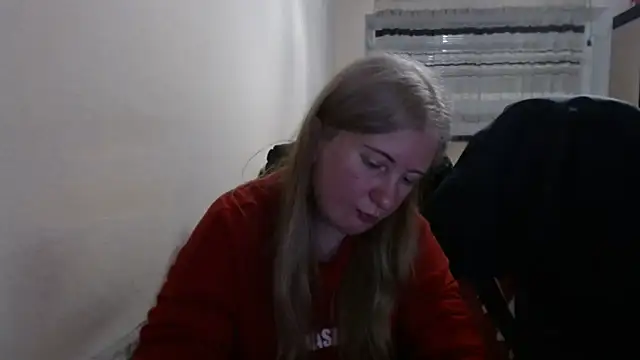 PeterAndJen online show from April 9, 2026, 6:35 pm