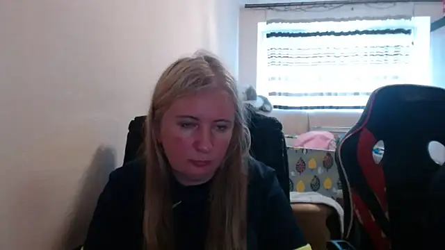 PeterAndJen online show from June 1, 2026, 6:20 pm