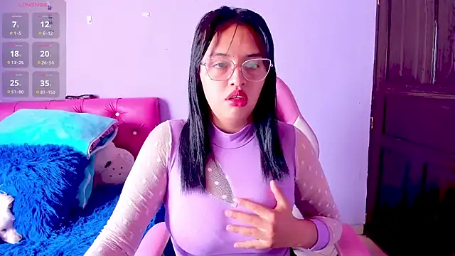 crissn0707 online show from September 17, 2025, 1:57 pm