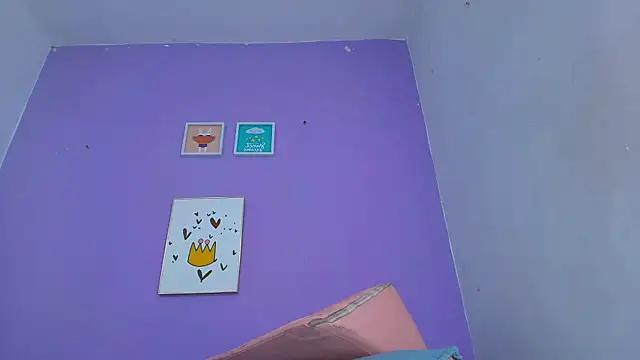 timkerbell  online show from February 4, 2025, 7:22 pm