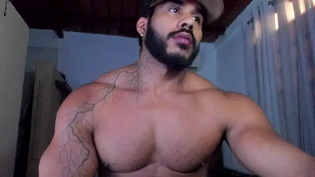 Artemis Kazttman online show from November 3, 2025, 3:02 pm