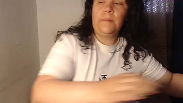Snapshot of agathamiller01 chatting on April 30, 2026, 11:16 am agathamiller01 online show from April 30, 2026, 11:16 am