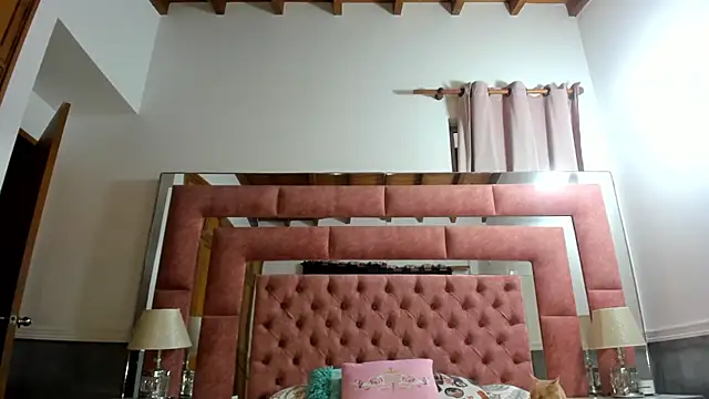 briana wonder69xxx online show from February 5, 2026, 8:46 pm