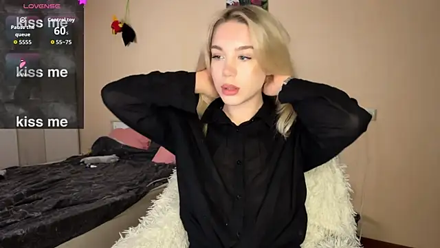 Snapshot of ariashaa chatting on October 25, 2025, 2:13 pm ariashaa online show from October 25, 2025, 2:13 pm