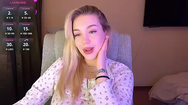 Snapshot of ariashaa chatting on December 16, 2025, 6:24 pm ariashaa online show from December 16, 2025, 6:24 pm