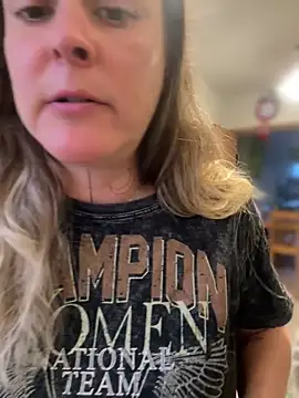 misslulipop online show from March 8, 2025, 11:28 pm