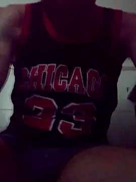Snapshot of raulacab chatting on April 17, 2026, 1:03 pm raulacab online show from April 17, 2026, 1:03 pm