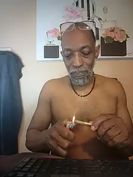 Snapshot of Lonelynudist59 chatting on May 7, 2026, 11:26 am Lonelynudist59 online show from May 7, 2026, 11:26 am