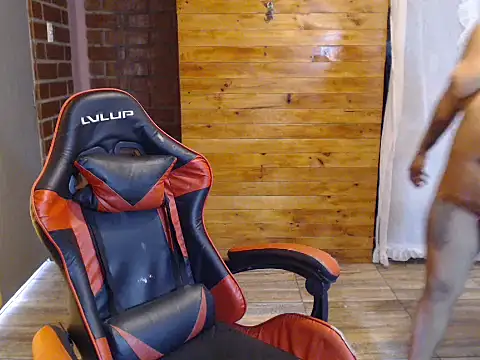 Snapshot of Hilarybunnyy chatting on March 14, 2026, 2:11 pm Hilarybunnyy online show from March 14, 2026, 2:11 pm