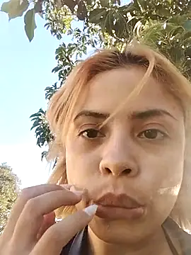 isexynara online show from April 9, 2026, 8:14 pm