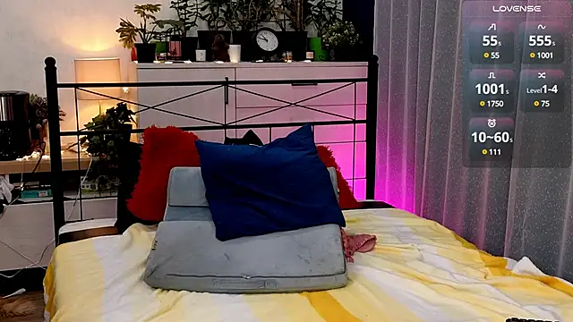 olisunny5 online show from December 28, 2024, 2:11 am