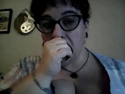 GothyBaby online show from January 6, 2025, 4:44 pm