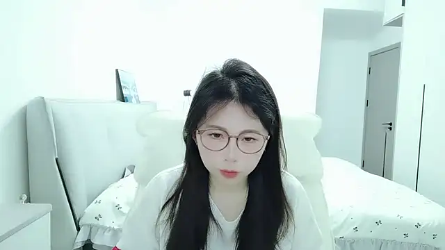 Sunset glow online show from February 8, 2026, 3:26 pm