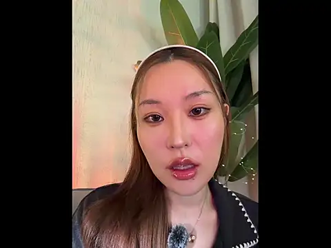 sphynx- - online show from October 29, 2025, 1:57 pm