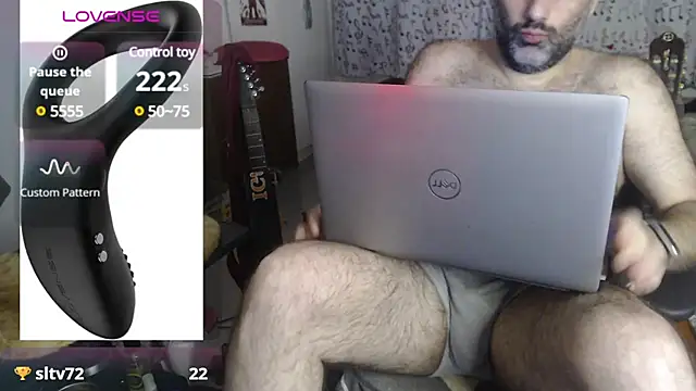 Snapshot of DarkRosa chatting on January 13, 2025, 11:17 pm DarkRosa online show from January 13, 2025, 11:17 pm