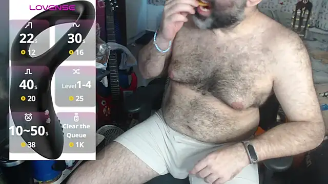 Snapshot of DarkRosa chatting on February 3, 2025, 9:39 pm DarkRosa online show from February 3, 2025, 9:39 pm